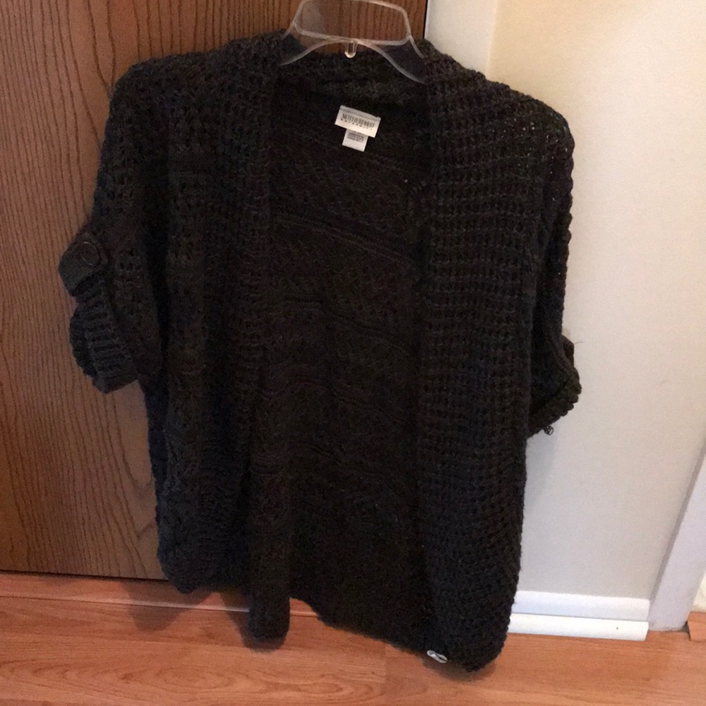 Multicolored yarned opened sweater